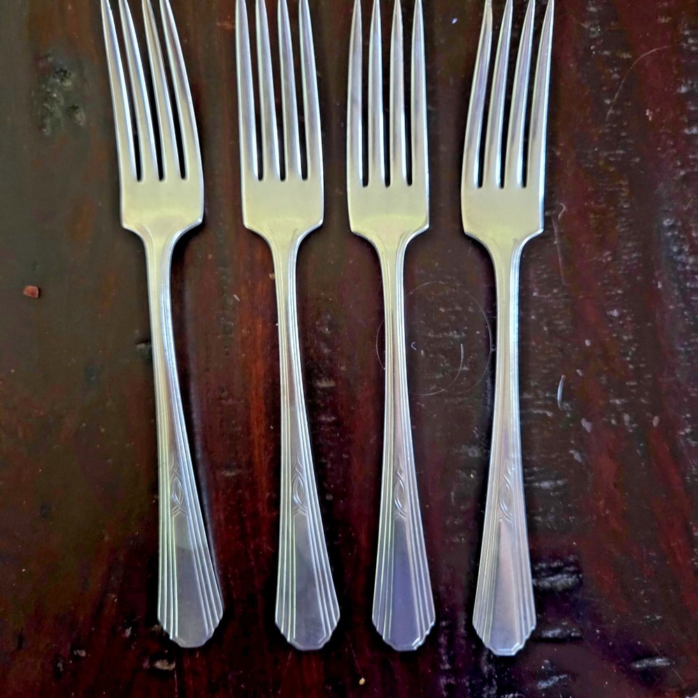 VINTAGE 1930's WM ROGERS & SON AA IS PARIS Silver Plated Forks - 4